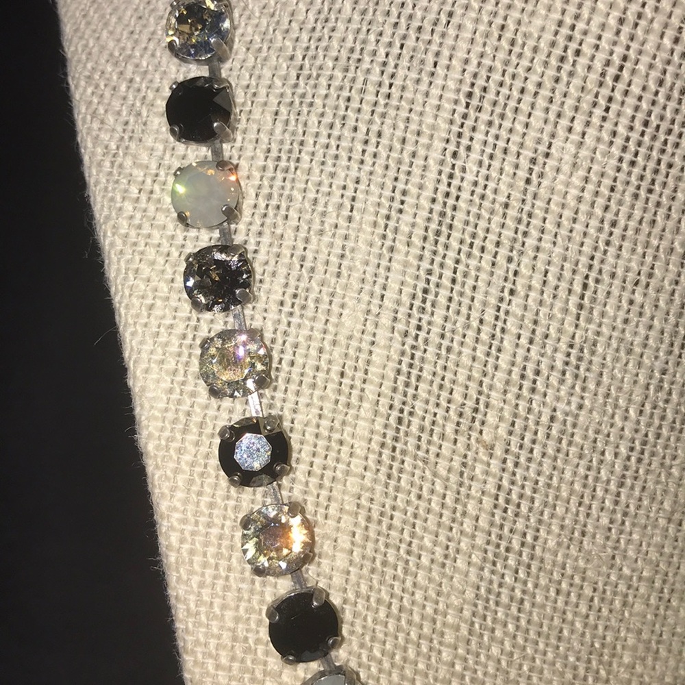 Handmade Swarovski crystal necklace - Picture 2 of 3